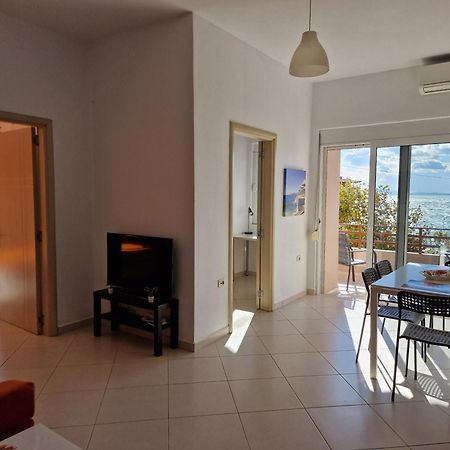 Orange Corner Apartment Sarandë Buitenkant foto