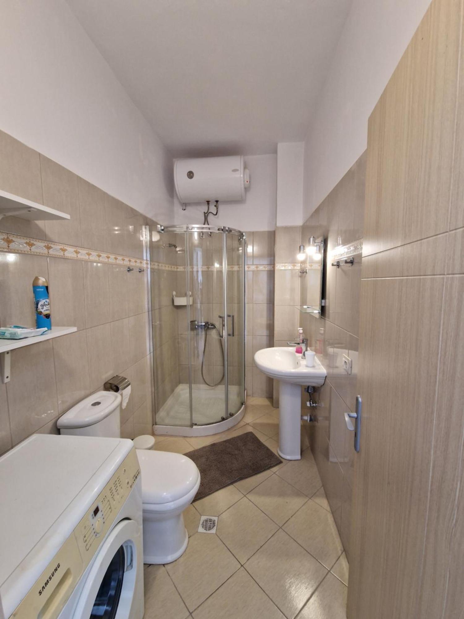 Orange Corner Apartment Sarandë Buitenkant foto