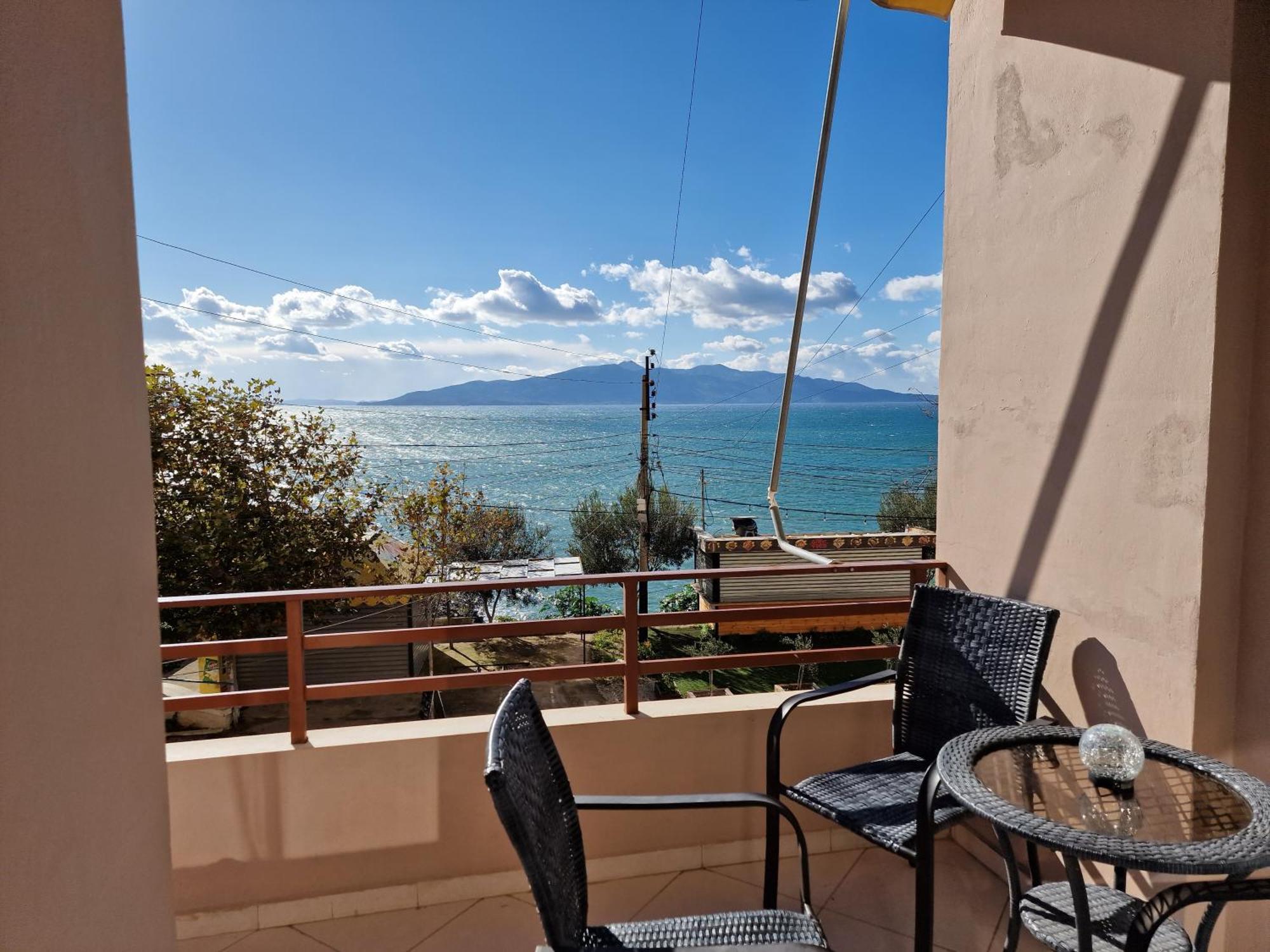 Orange Corner Apartment Sarandë Buitenkant foto