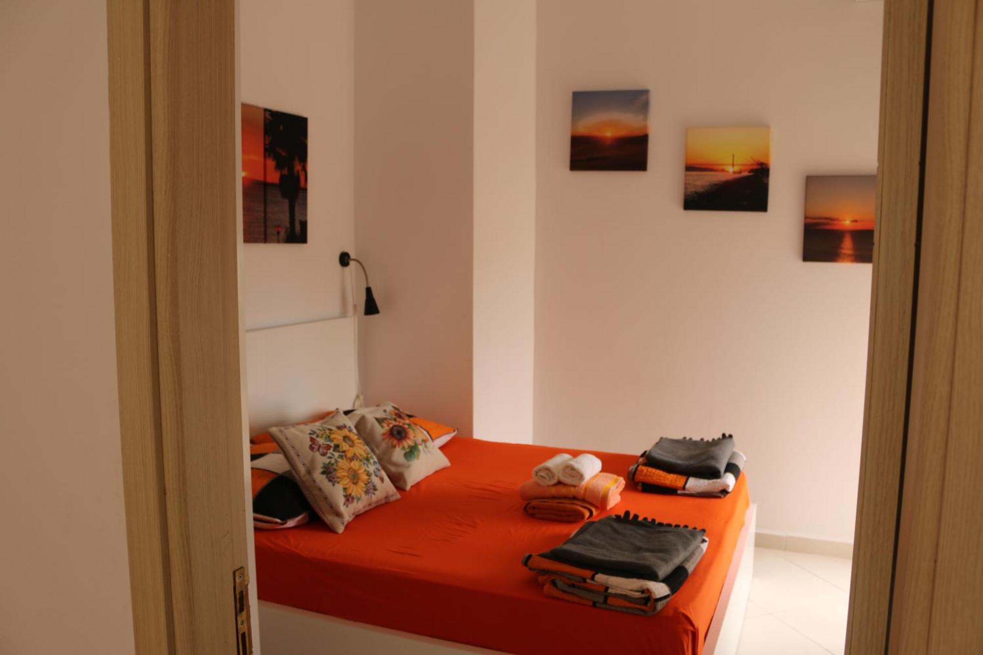 Orange Corner Apartment Sarandë Buitenkant foto